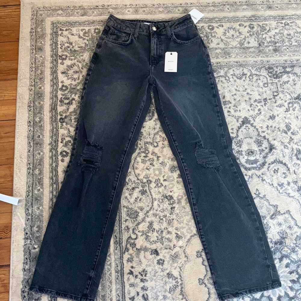 Straight leg distressed jeans